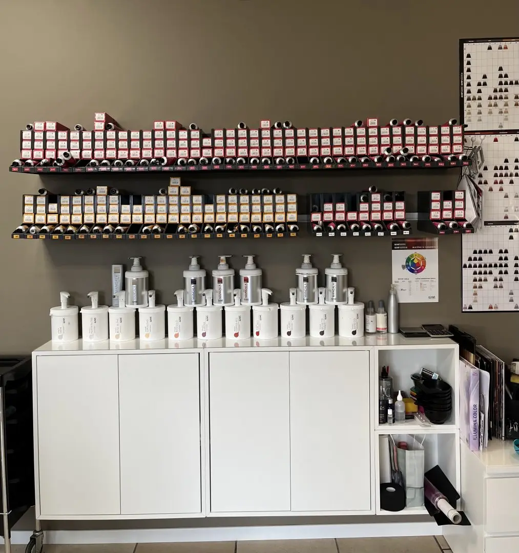 Blick in den Salon Zum Friseur in Saarbrücken-Ensheim