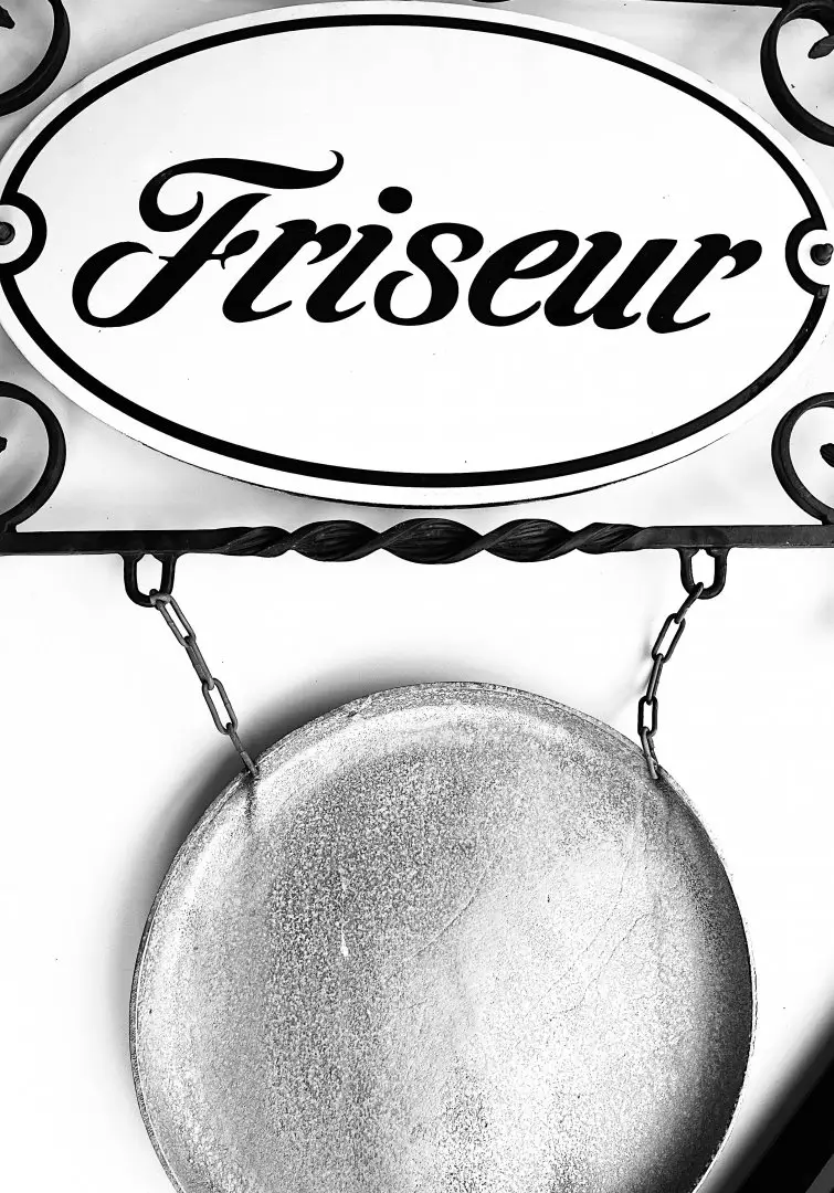Blick in den Salon Zum Friseur in Saarbrücken-Ensheim
